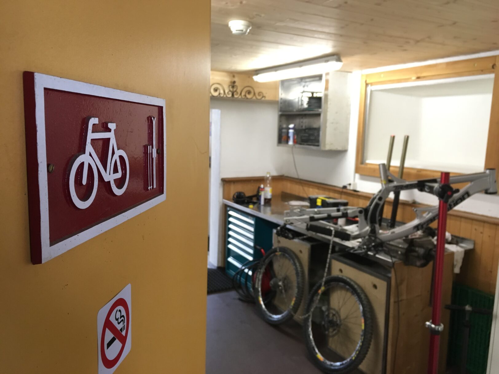 Blick in den Bike-Keller